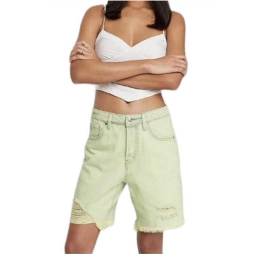Wild Fable high rise Bermuda shorts size 8 distressed